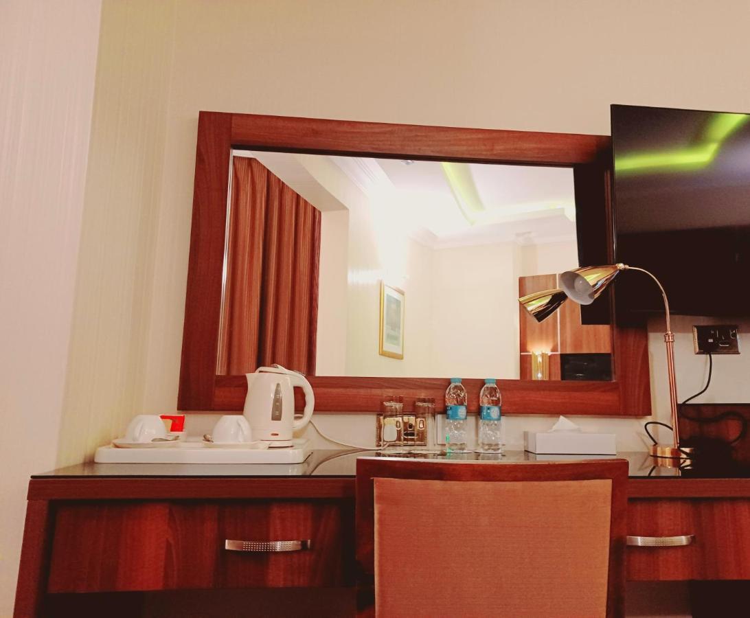 Royal Qatar Hotel Ad-Dauha Zewnętrze zdjęcie