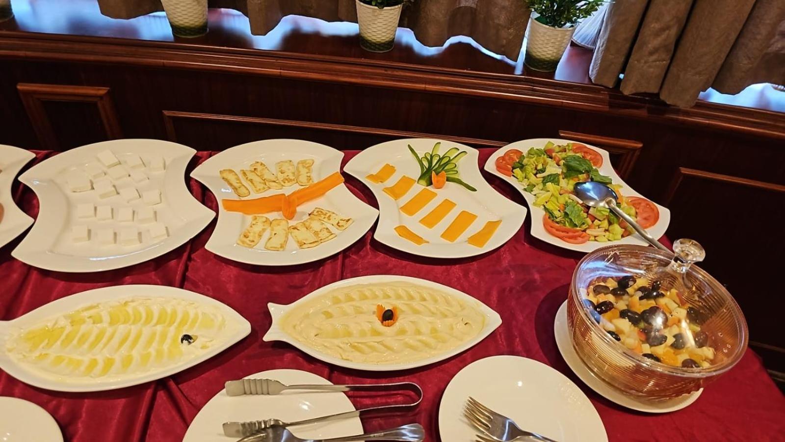 Royal Qatar Hotel Ad-Dauha Zewnętrze zdjęcie